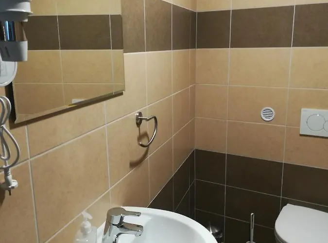 招待所 Sapara 3*